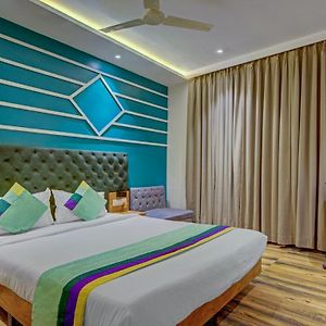 Treebo Prince Andheri East